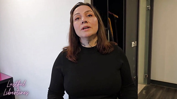 A nevelő anyum megkívánta a répámat miután megpillantotta hogy mellette rejszolok az ágyon Thumb