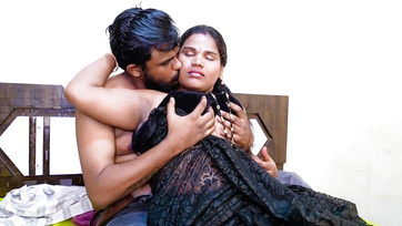 Csőrözés és 69-ezés után kutyában is beeresztette a férjjelöltje faszát a kis pinácskájába Thumb