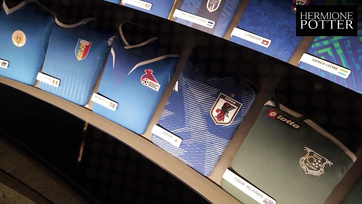 Az utazásra is magával vitte a csöcsös szerelembabát a kéjelgő amatőr páros Thumb