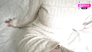 Megérkezett velem a kéjenc szöszke spiné a fitneszteremből és szétnyitotta a combjait hogy megpakoljam Thumb