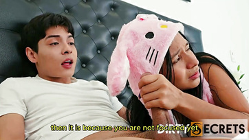 A mostohabátyuskám bevágta a vaskos pélóját a kis ánuszomba hogy legyőzzem a mennydörgéstől való félelmemet Thumb