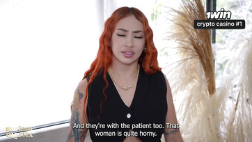 Még mielőtt kivágta volna a szexi ápolónőjét, lenyomott vele és a titkárnőjével egy hardcore édeshármast Thumb