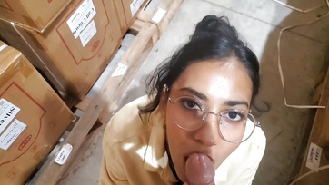 A cégem raktárában sikerült bedugnom a répámat a bűbájos mesztic titkárnőcském muffjába Thumb