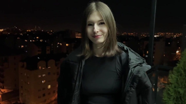 Ha potya nem is, de stekszért engedte a 18 éves felebarát cicus hogy megkúrjam a sunácskáját Thumb