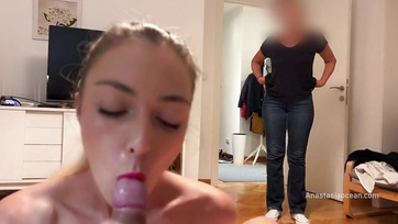 Lecumiztam a férjemet és lenyeltem a cumóját mialatt a nevelő muterom mögöttem állva lesett bennünket Thumb